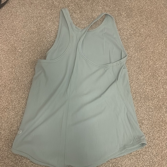 lululemon top - Picture 2 of 2